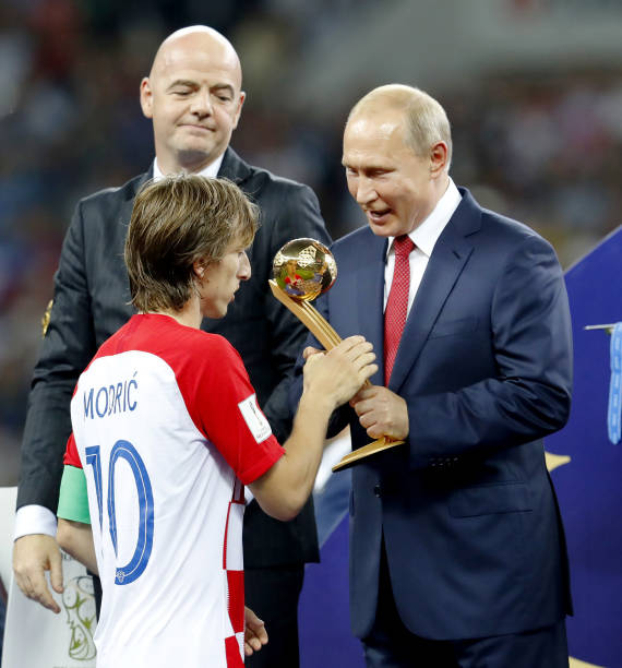 并探讨他们 并探讨他们